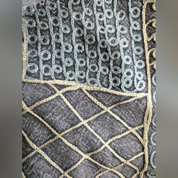 NWT Parsley&Sage 3X Grey blue & yellow Cotton, Rayon embroidered tank top - Picture 6 of 6